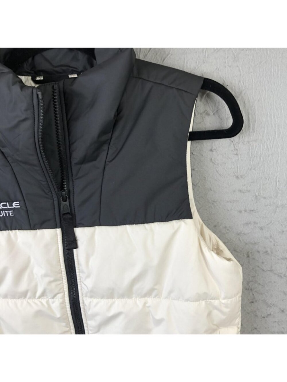 The North Face Vest Womens S White Black Puffer Oracle NetSuite Logo NWT - Picture 14 of 16
